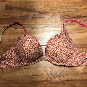 Victoria’s Secret pink cheetah bra